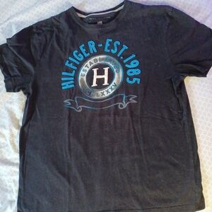 Tommy Hilfiger mens Y2K sewn letters logo black blue tshirt